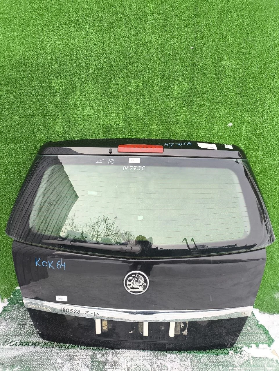 Крышка багажника OPEL ZAFIRA B 2005- чёрная б/у ZAFIRA B(2005-2014)