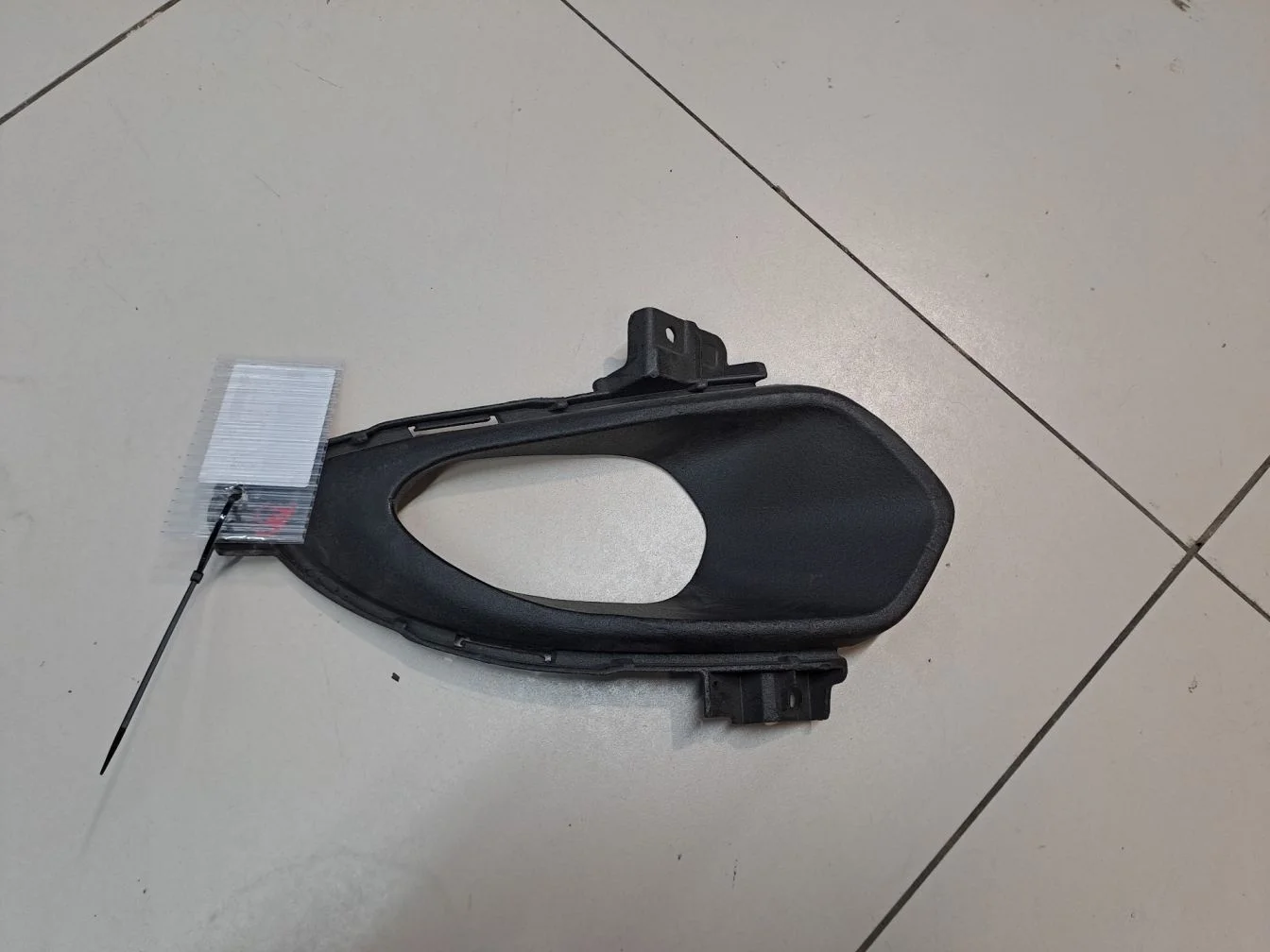 Рамка противотуманной фары левой для KIA Ceed 2012-2018