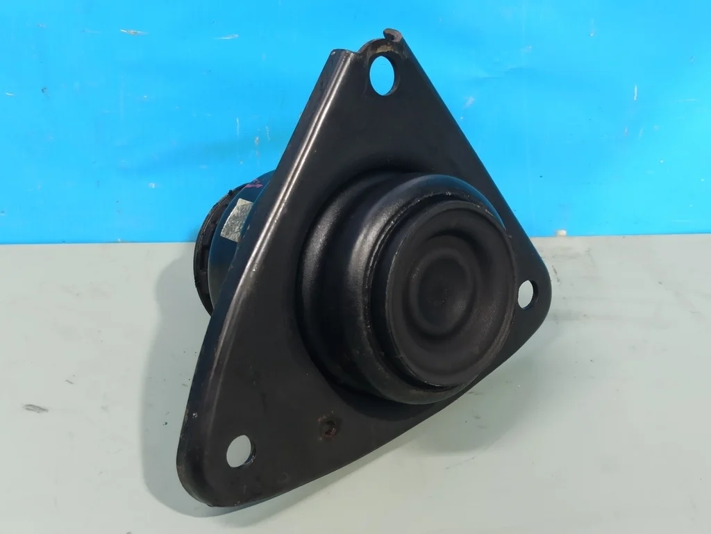 опора двигателя Kia Ceed 1 2010-2012 06.10.2010