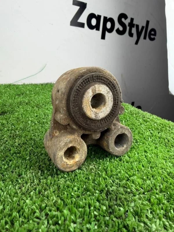 Кронштейн акпп ford Focus 2 2008