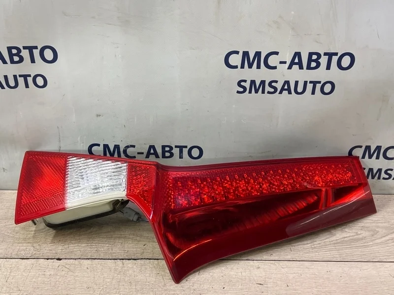 Фонарь крышки багажника Volvo XC70 31395069 ХС70 3.2, правый
