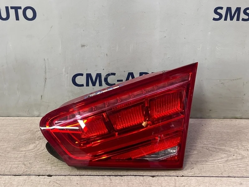 Фонарь крышки багажника Audi A8 4H0945094 D4 4.2 CDRA, задний правый
