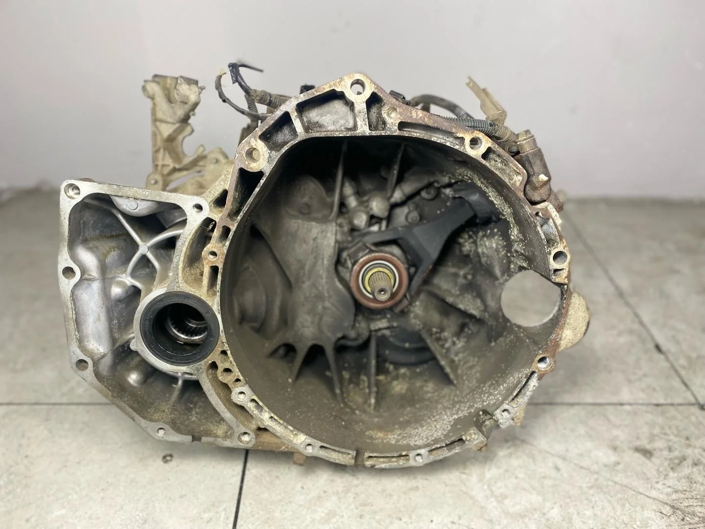 МКПП Nissan X-Trail T30 рест. 2005 32010EQ06C