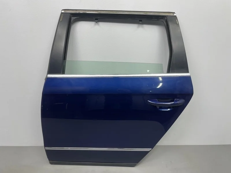 Дверь Volkswagen Passat B6