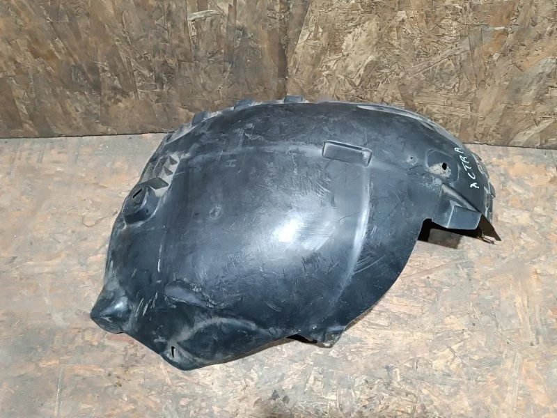 Подкрылок Opel Astra 2009 H