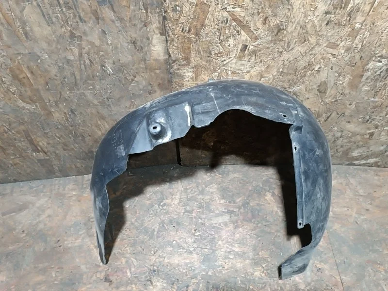 Подкрылок с дефектом Audi A4 2006 8ED