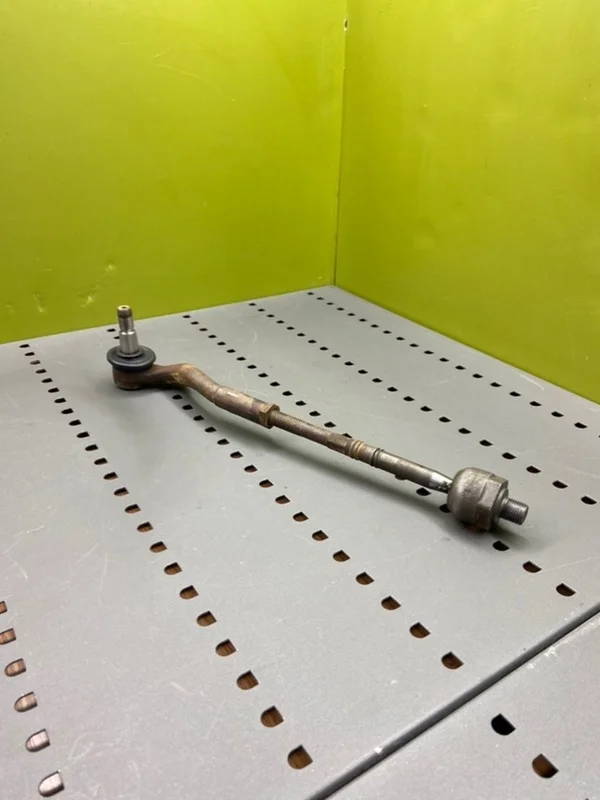 Рулевая тяга Mercedes-Benz C-Class 2000 A2303380015 W203 M111.955 2.0, передняя правая