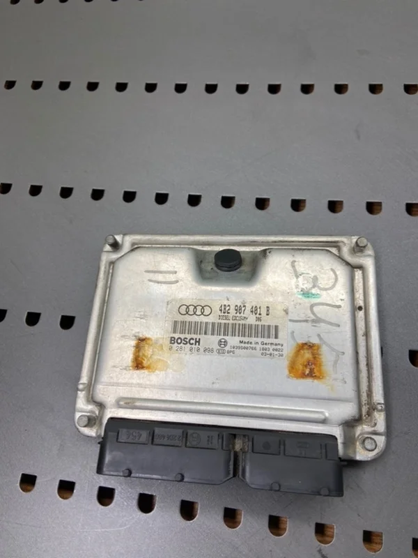 Эбу двигателя Audi A6 2000 4B2907401B C5 AVANT 2.5TDI AKE