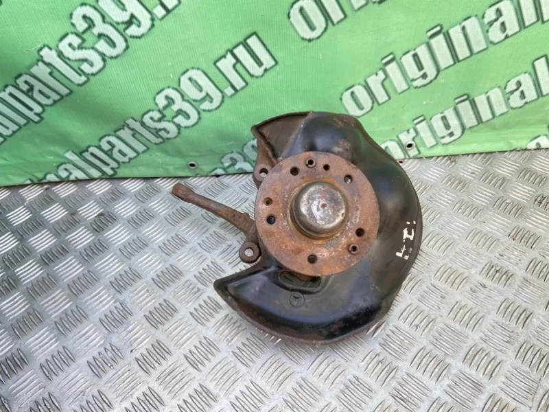 Кулак поворотный Mercedes-Benz 1991 A1243300420 W124 M102 2.3, передний левый