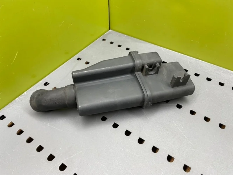 Резонатор воздушного фильтра Mercedes-Benz E-Class 1998 A1121400087 W210 M112 2.4