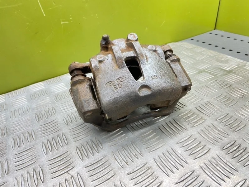 Суппорт Hyundai i30 2009 581101H000 1 FD G4FC 1.6, передний левый