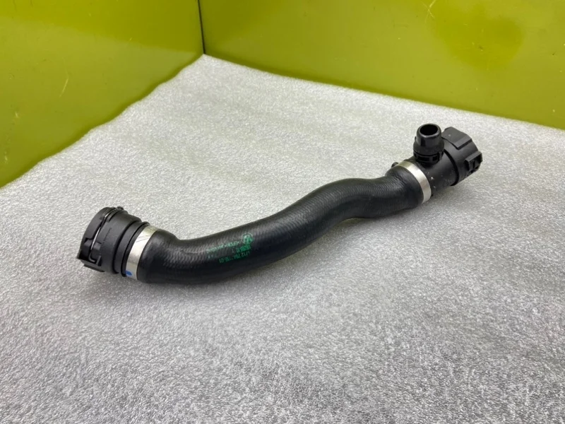 Патрубок BMW X3 2016 17127646155 F25 N20B20 2.0I