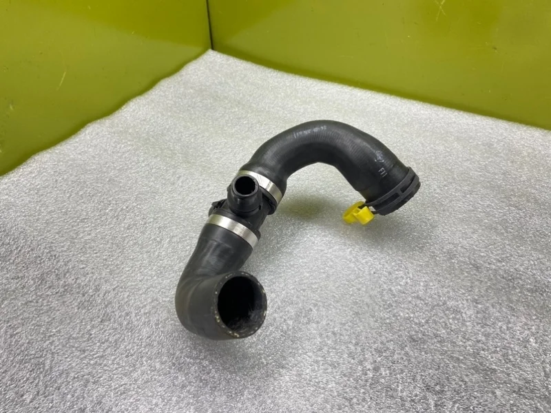 Патрубок BMW 5-series 2015 11537603511 F10 N20B20A 2.8I