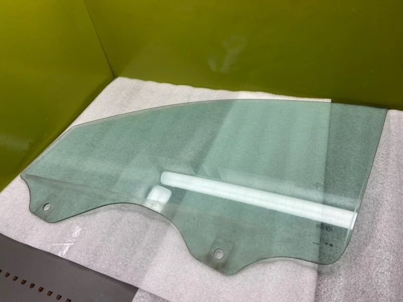 Стекло Porsche Cayenne 2004 95554251103 955 M48.00, переднее левое