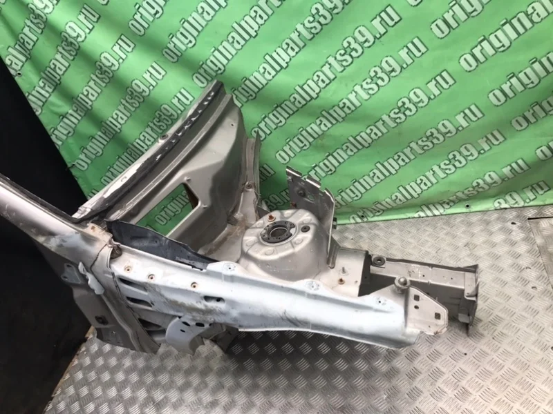 Четверть кузова Mercedes-Benz C-Class 2000 A2036201661 W203 M111.955 2.0, передний правый