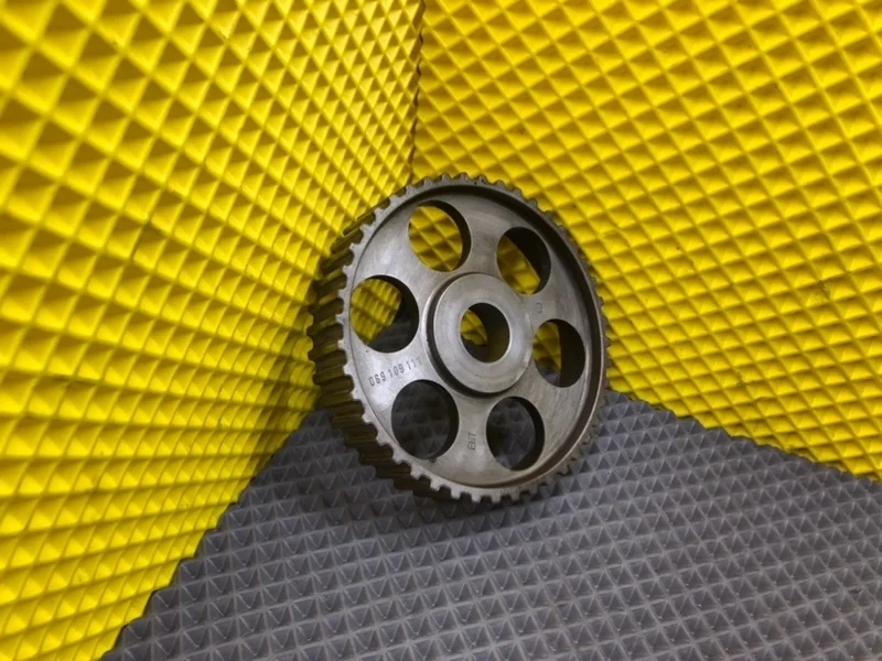 Шестерня распредвала Audi A6 1995 069109111 4A2 AHU 1.9TD