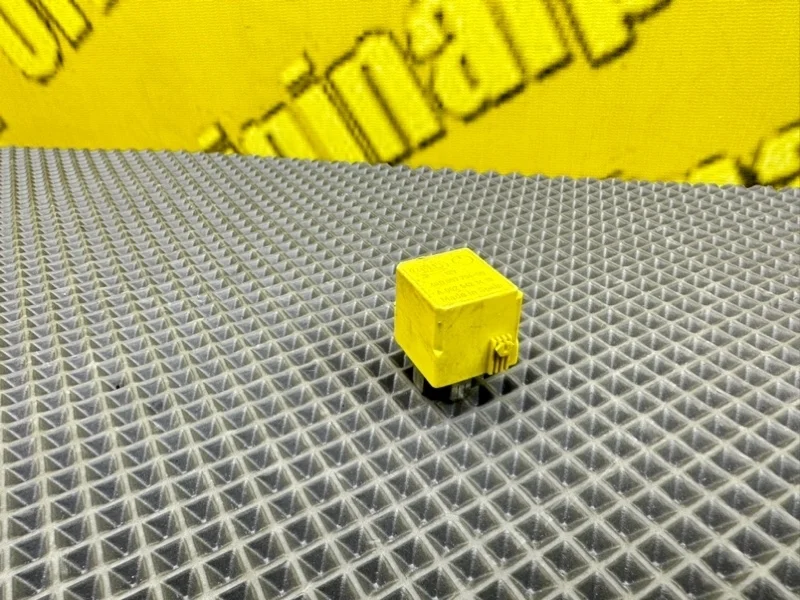 Реле Mercedes-Benz C-Class 2007 A0025421419 W203 OM646.963 2.2CDI