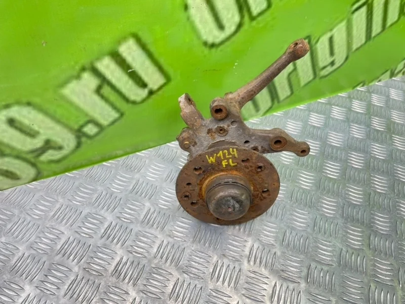 Поворотный кулак Mercedes-Benz 1987 A1243300420 W124 M102.985 2.3I, передний левый