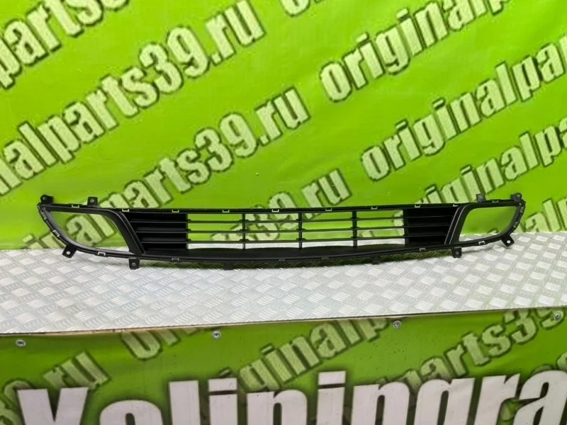 Решетка в бампер Kia Cerato 2018 86522A7800 3 YD G4NA 2.0I, передняя