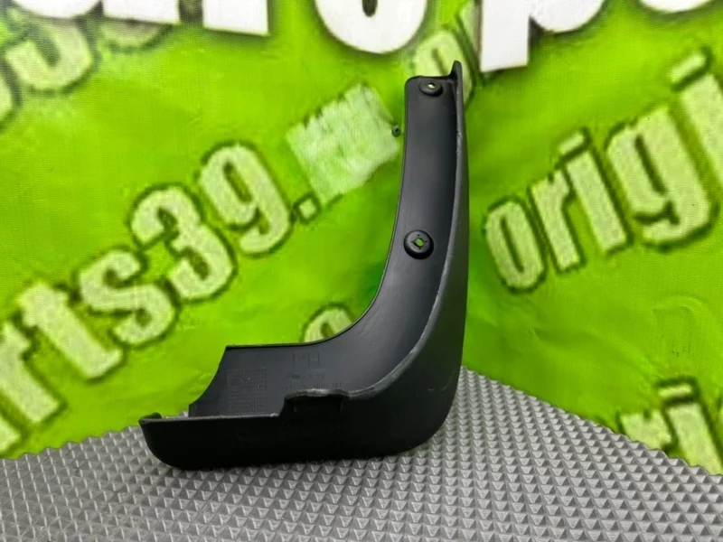 Брызговик Kia Sorento 2012 868802P000 2 XM G4KE 2.4I, задний правый