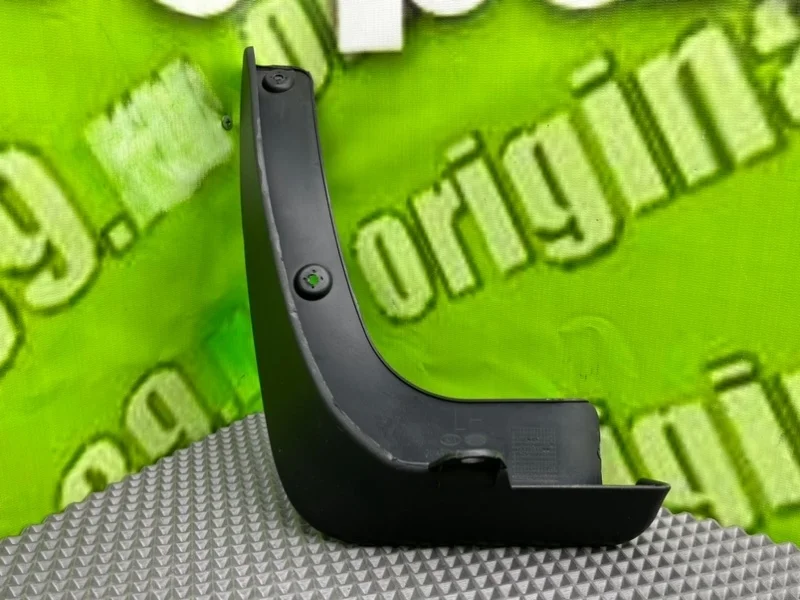 Брызговик Kia Sorento 2012 868702P000 2 XM G4KE 2.4I, задний левый