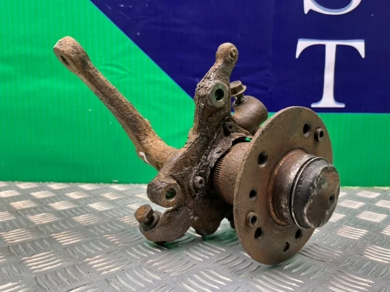 Поворотный кулак Mercedes-Benz E-Class 1995 A1243300420 W124 M111.960 2.2I, передний левый