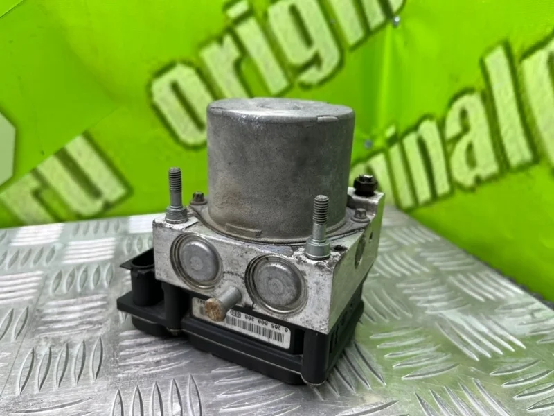 Блок ABS Nissan Primera 2004 47660AV726 P12 QR20