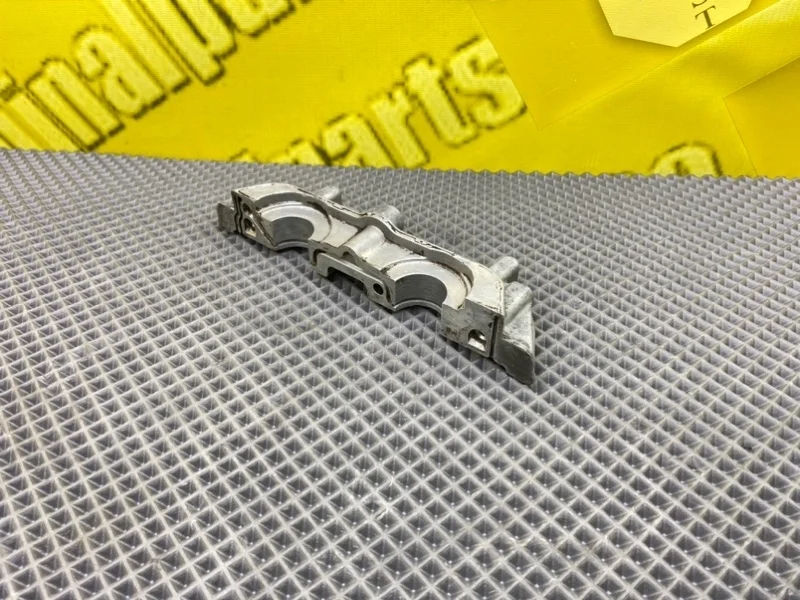 Бугель распредвала Nissan Primera 2004 110408H301 P12 QR20