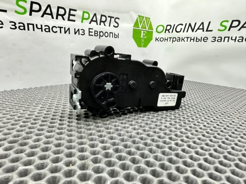 Активатор багажника Mercedes-Benz C-Class 2010 A2047500060 W204 M271