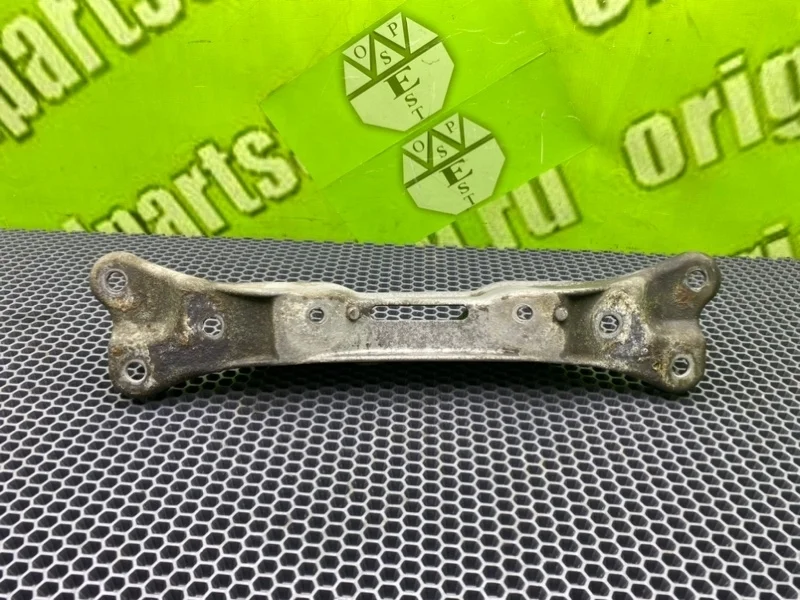 Траверса АКПП Bmw 5-Series 2000 22321092477 E39 TOURING M54B22