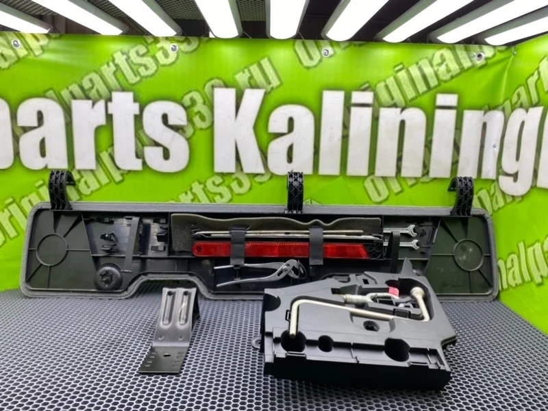 Ящик для инструмента Bmw 5-Series 2000 51478187269 E39 TOURING M54B22