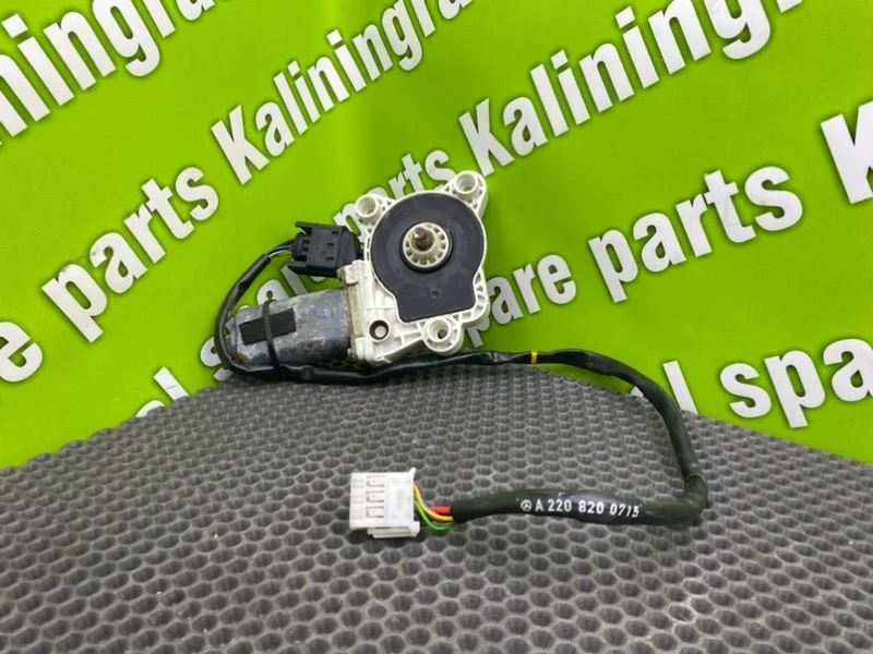 Мотор стеклоподъемника Mercedes-Benz S-class 2003 2118203042 W220 M113, передний правый