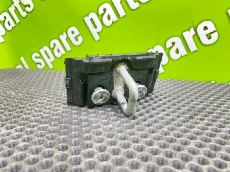 Ответная часть замка Mercedes-Benz E-Class 2003 2117400032 S211 OM647 DE 27