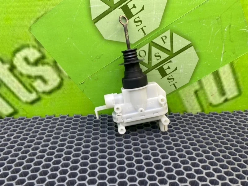 Активатор замка двери Mercedes-Benz 190 1992 A1248002275 W201 M102.910 1.8I, передний