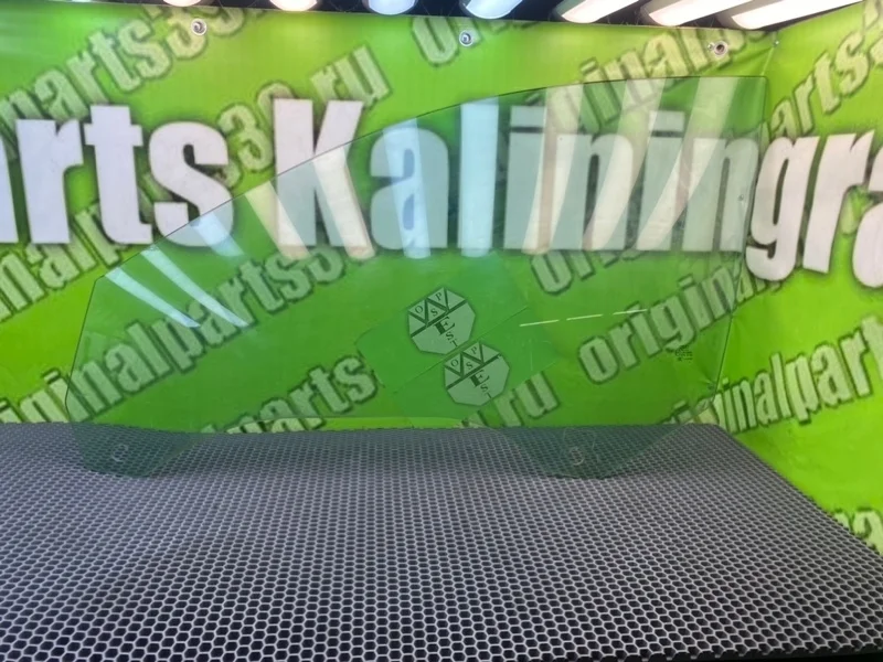 Стекло двери Audi A6 2004 4B0845201 C5 AVANT BDH 2.5TDI, переднее левое