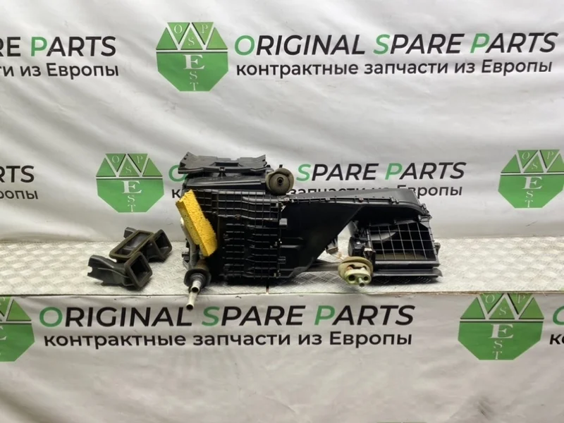 Корпус печки Audi A6 2004 4B0820153 C5 AVANT BDH 2.5TDI