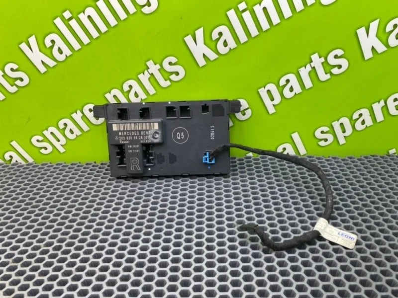 Блок комфорта Mercedes-Benz C-Class 2002 A2038205626 W203 OM611.962 2.2 CDI, передний правый