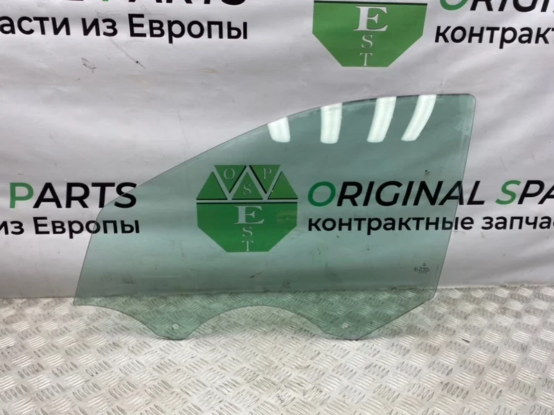 Стекло двери Mercedes-Benz C-Class 2002 A2037250110 W203 OM611.962 2.2 CDI, переднее левое