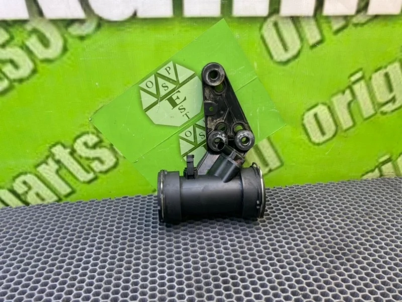 Патрубок интеркулера Mercedes-Benz C-Class 2002 A2035200095 W203 OM611.962 2.2 CDI