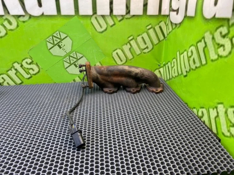 Коллектор выпуска Audi A6 2005 06E253034E C6 (4F2) BDW 2.4I, правый