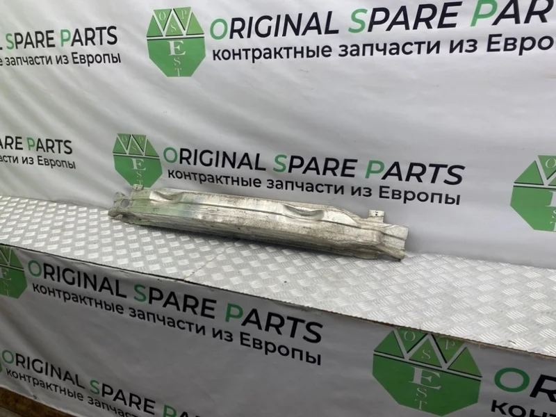 Усилитель бампера Audi A6 2005 4F0807111 C6 (4F2) BDW 2.4I, передний