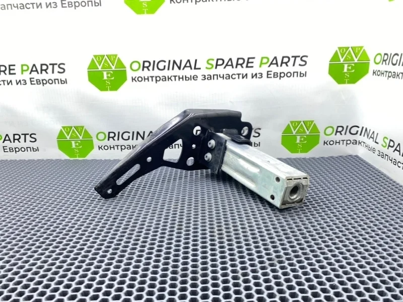 Кронштейн усилителя бампера Audi A6 2005 4F0807134 C6 (4F2) BDW 2.4I, передний правый