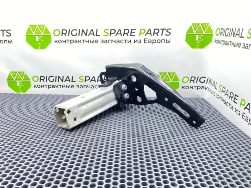 Кронштейн усилителя бампера Audi A6 2005 4F0807133 C6 (4F2) BDW 2.4I, передний левый