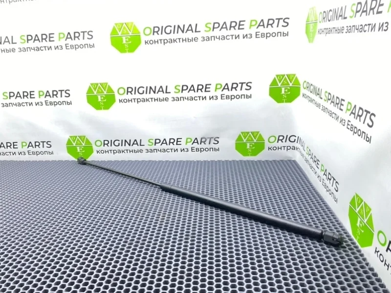 Амортизатор капота Audi A6 2005 4F0823359A C6 (4F2) BDW 2.4I, передний