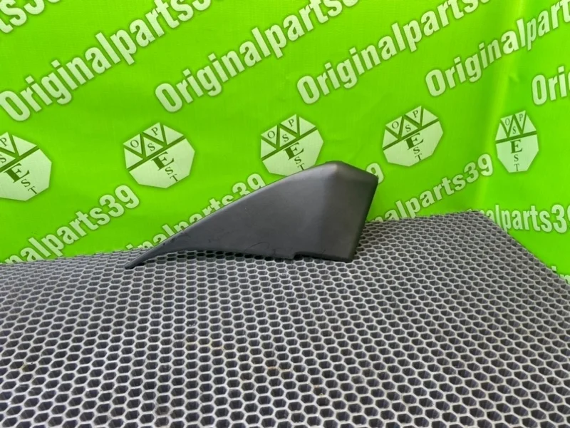 Накладка двери Audi A6 2005 4F0858705B C6 (4F2) BDW 2.4I, передняя левая