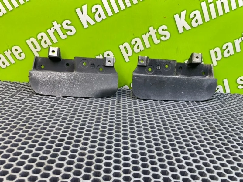 Брызговики бампера Audi A6 2005 4F0853834A C6 (4F2) BDW 2.4I, задние