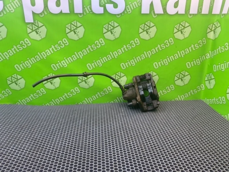 Суппорт тормозной Bmw X3 2005 34216758136 E83 M54B30, задний правый