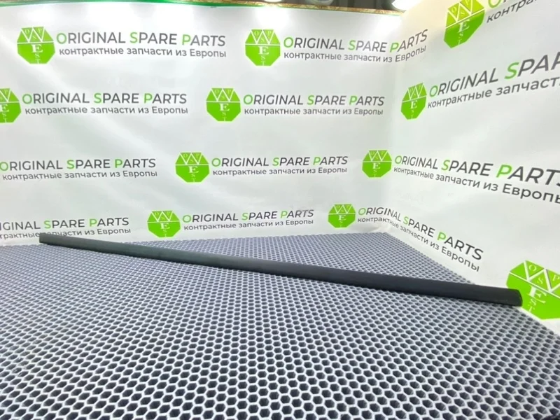 Молдинг двери Bmw 3-Series 2004 51138208450 E46 TOURING N46B20A 1.8I, передний правый