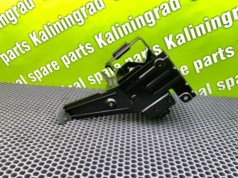 Кронштейн Mercedes-Benz C-Class 2012 A2045400440 S204 OM651.911 2.2 CDI