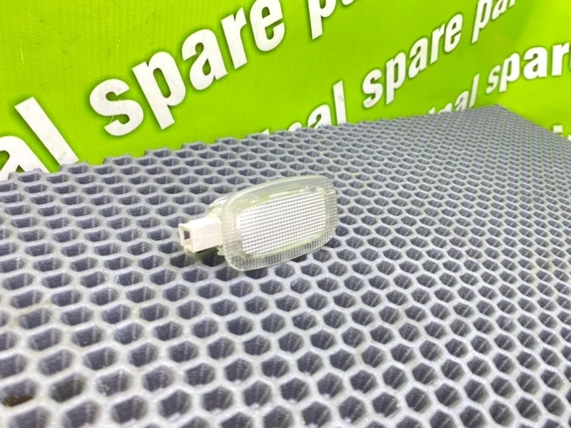 Плафон Mercedes-Benz C-Class 2012 A2218200401 S204 OM651.911 2.2 CDI